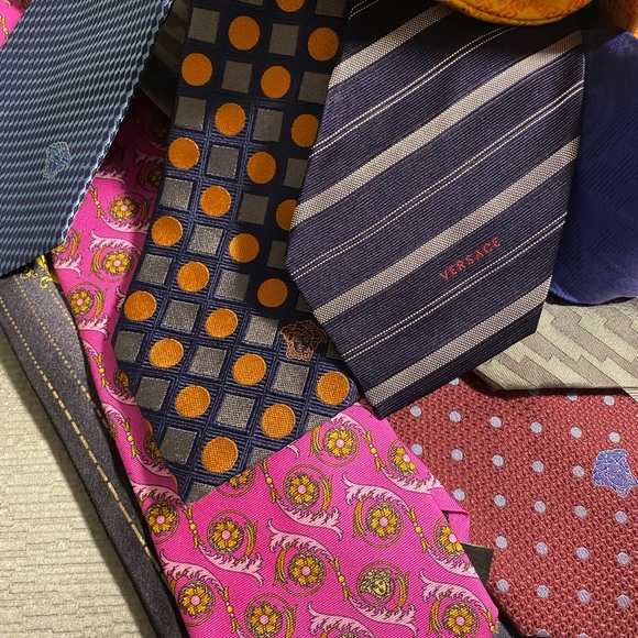 Vintage Versace Ties bundle for your pleasure. - Picture 3 of 5